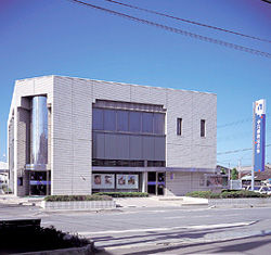 社支店の外観